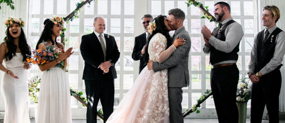 We’re swooning over these elegant outdoor wedding photos We’re swooning over these elegant outdoor wedding photos